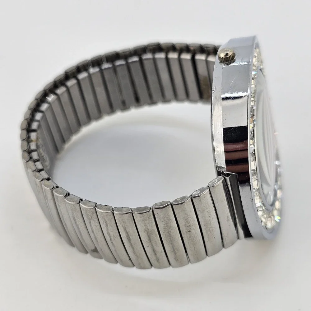 Narmi Women's Analog‎ Watch 48MM Pink Dial Gray Expandable Band 6